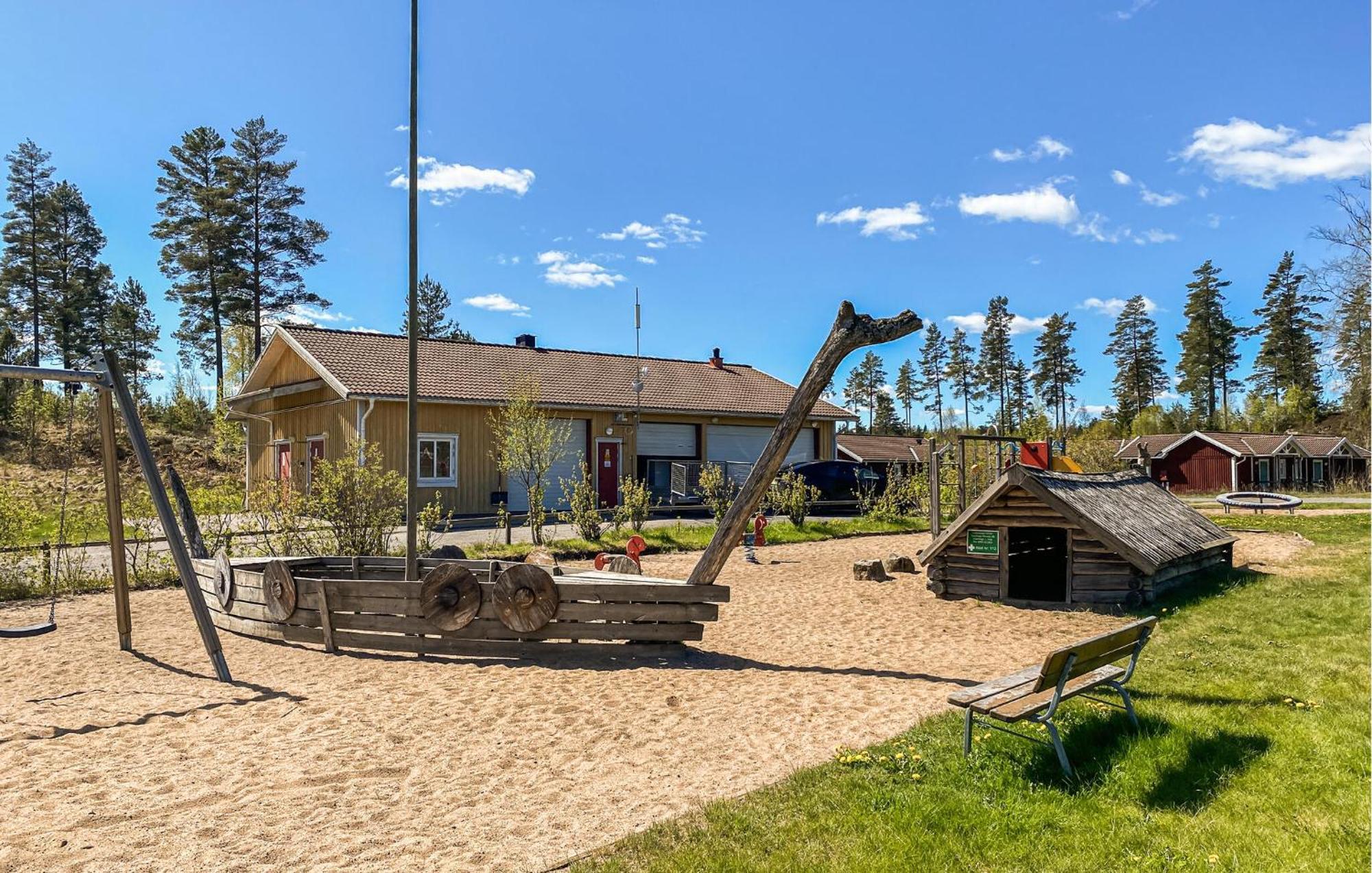 Nice Home In Hok-Joenkoeping-Skillingaryd With Wifi Svenstorp エクステリア 写真