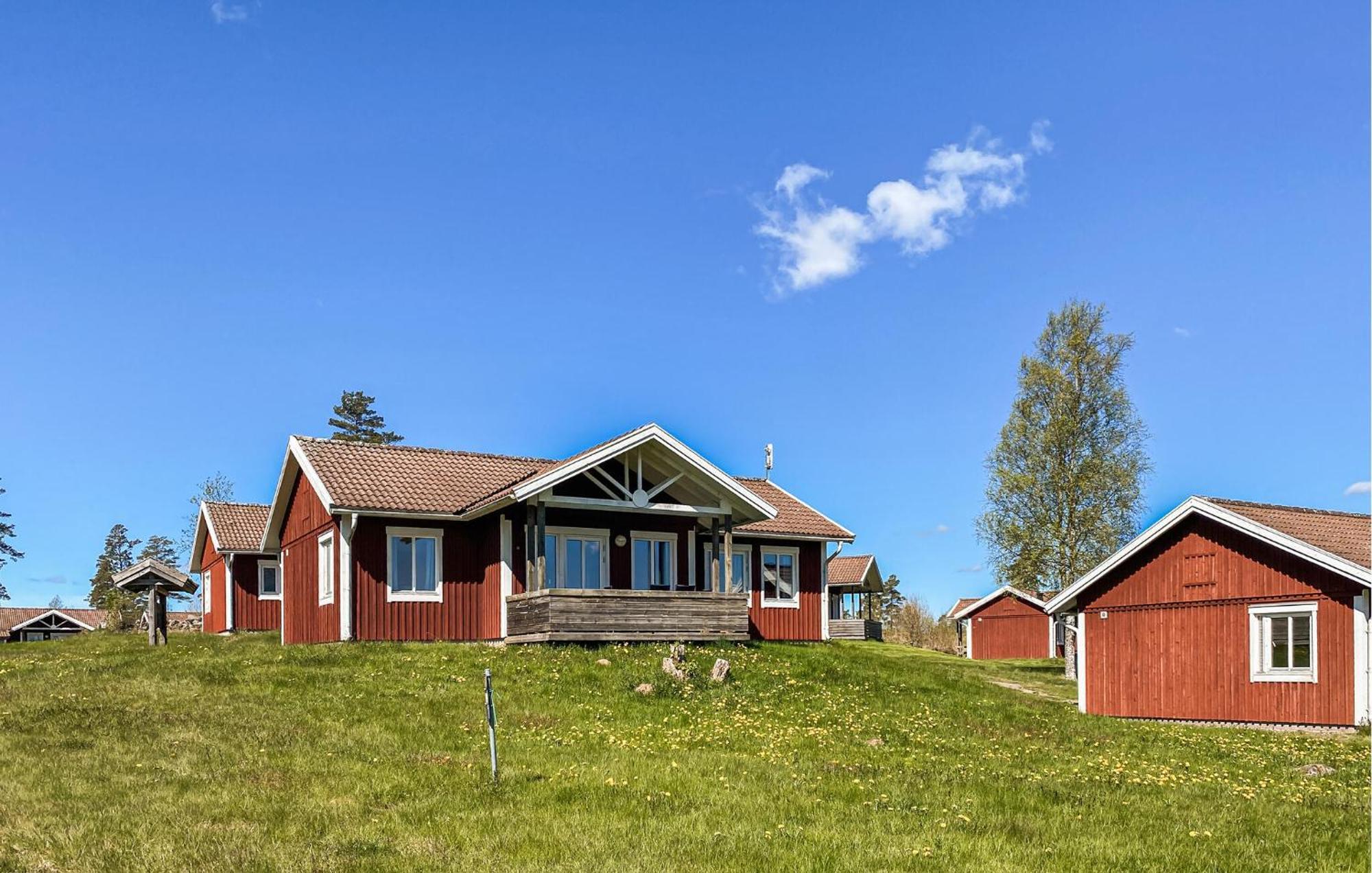 Nice Home In Hok-Joenkoeping-Skillingaryd With Wifi Svenstorp エクステリア 写真